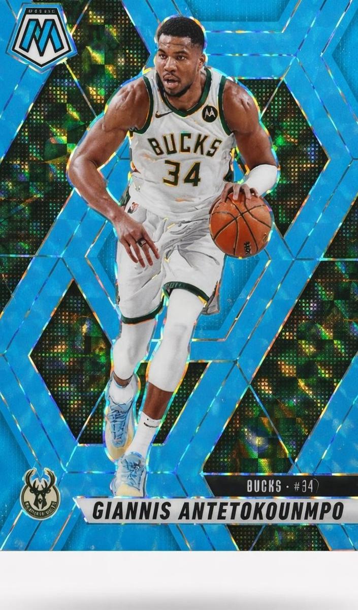 2024 Panini Mosaic Basketball Blue Fluorescent Giannis Antetokounmpo #13 PSA 9