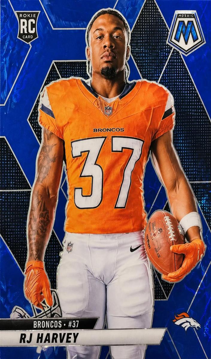 2025 Panini Mosaic Football Blue Scope RJ Harvey #284