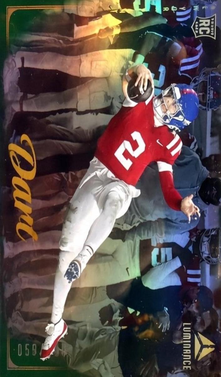 2025 Panini Luminance Football Green Jaxson Dart #177