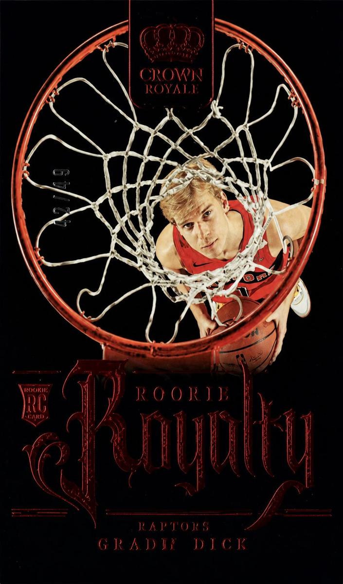 2023 Panini Crown Royale Basketball Red Gradey Dick #6 PSA 8