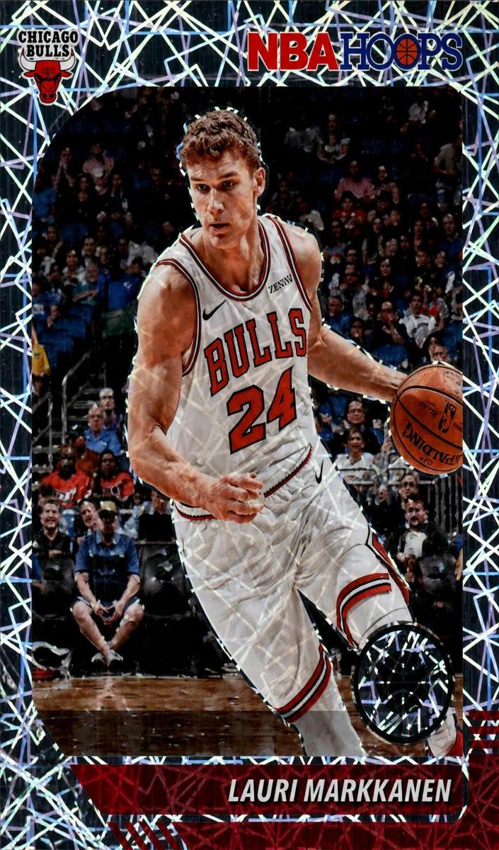 2019 Panini Hoops Premium Stock Basketball Lauri Markkanen #27 PSA 8
