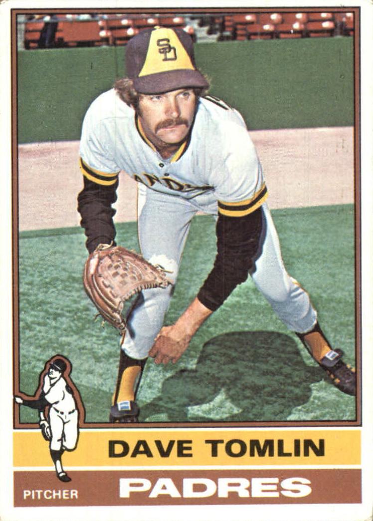 1976 Topps Baseball Dave Tomlin #398 PSA 9