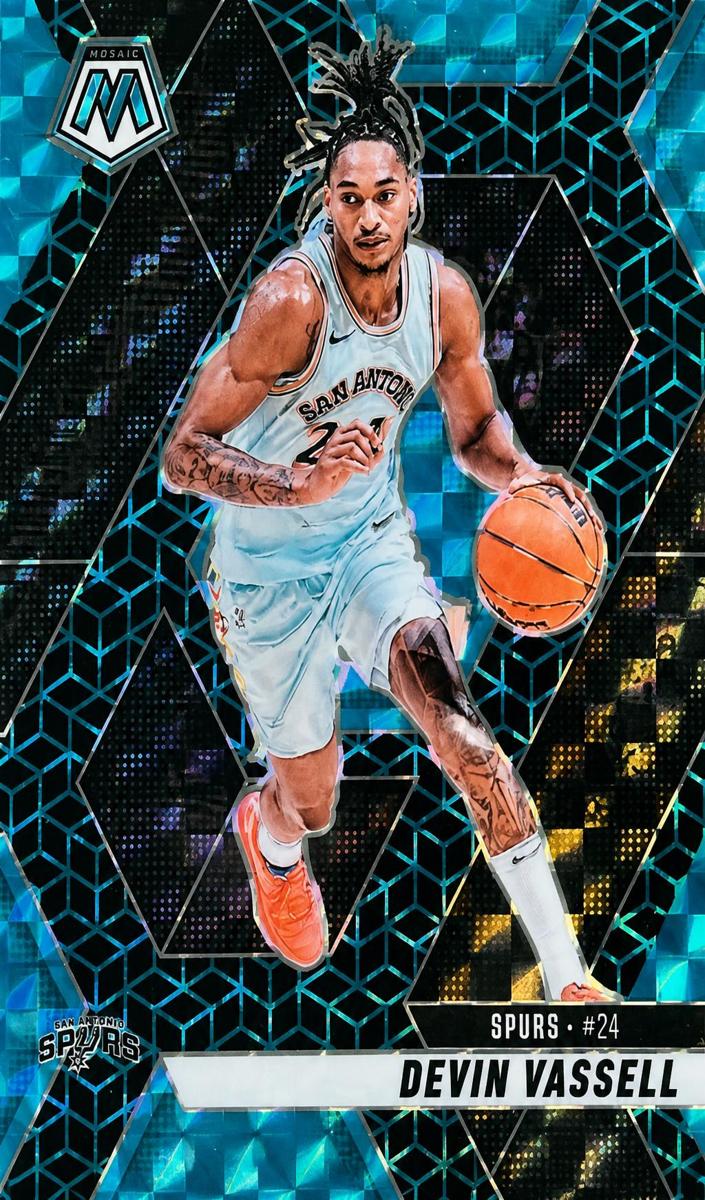 2024 Panini Mosaic Basketball Spectris Blue FOTL Devin Vassell #156