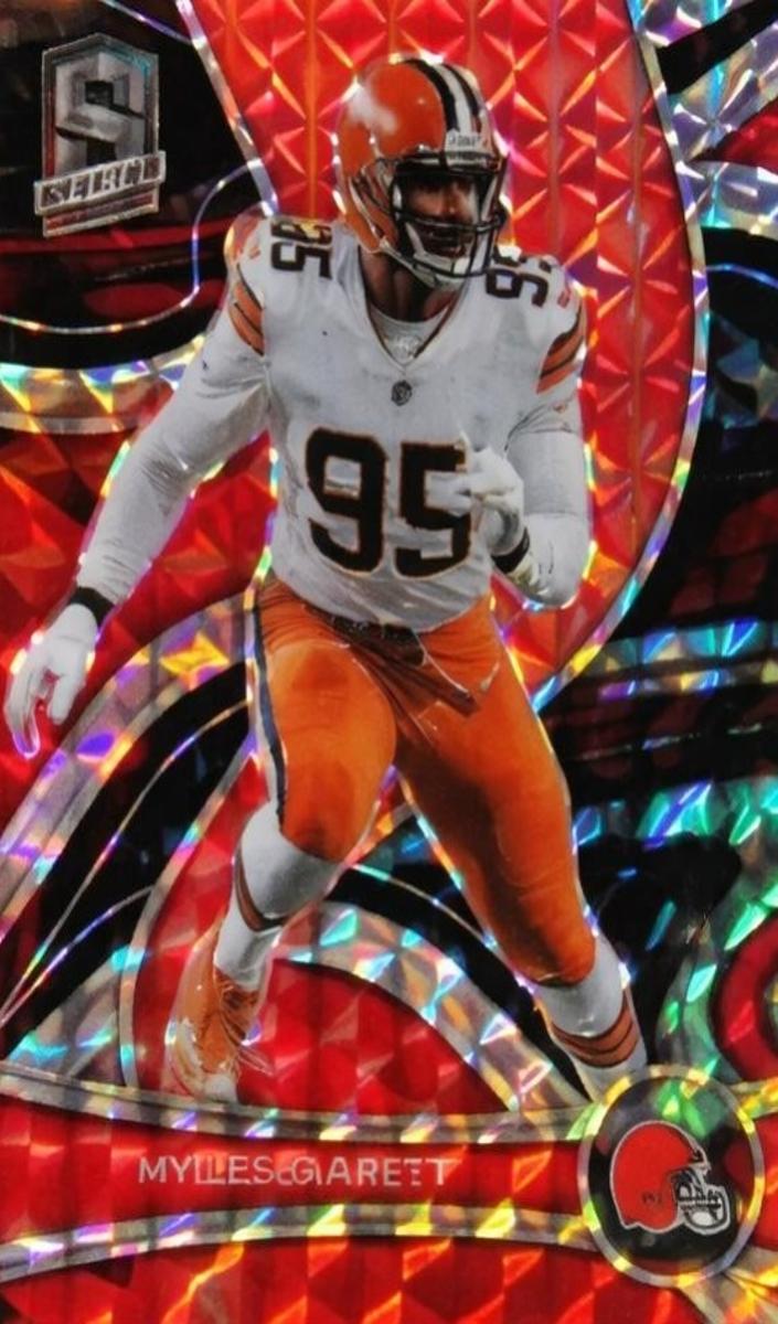2022 Panini Spectra Football Interstellar Myles Garrett #24 PSA 8.5