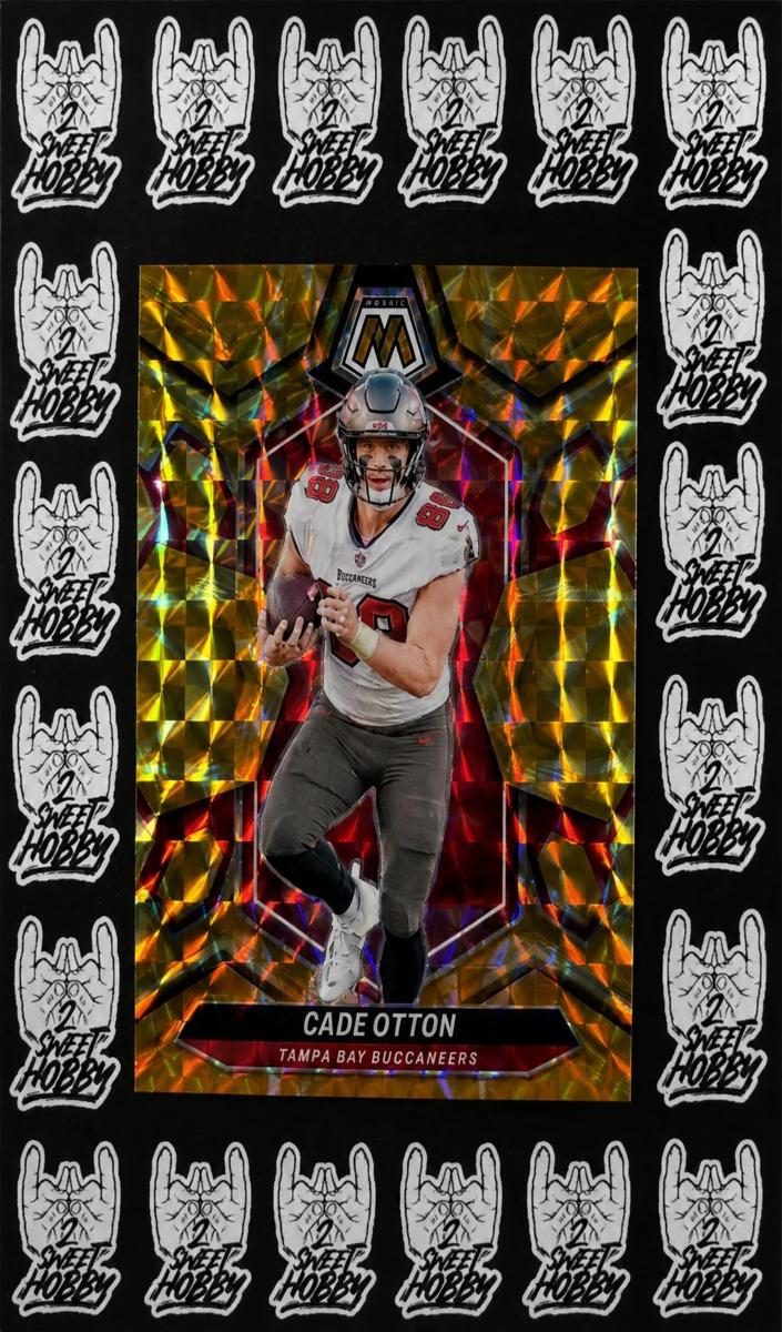 2024 Panini Mosaic Football Reactive Yellow Cade Otton #208
