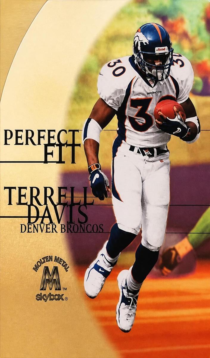 1999 Skybox Molten Metal Football Gold Terrell Davis #8PF