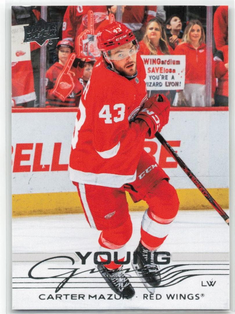 2025 Upper Deck Hockey Carter Mazur #204 PSA 9