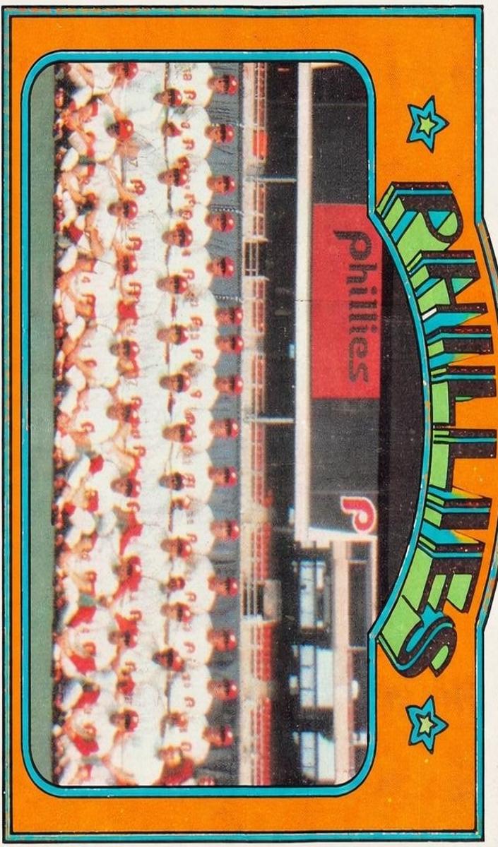 1972 Topps Baseball Phillies Team #397 PSA 9
