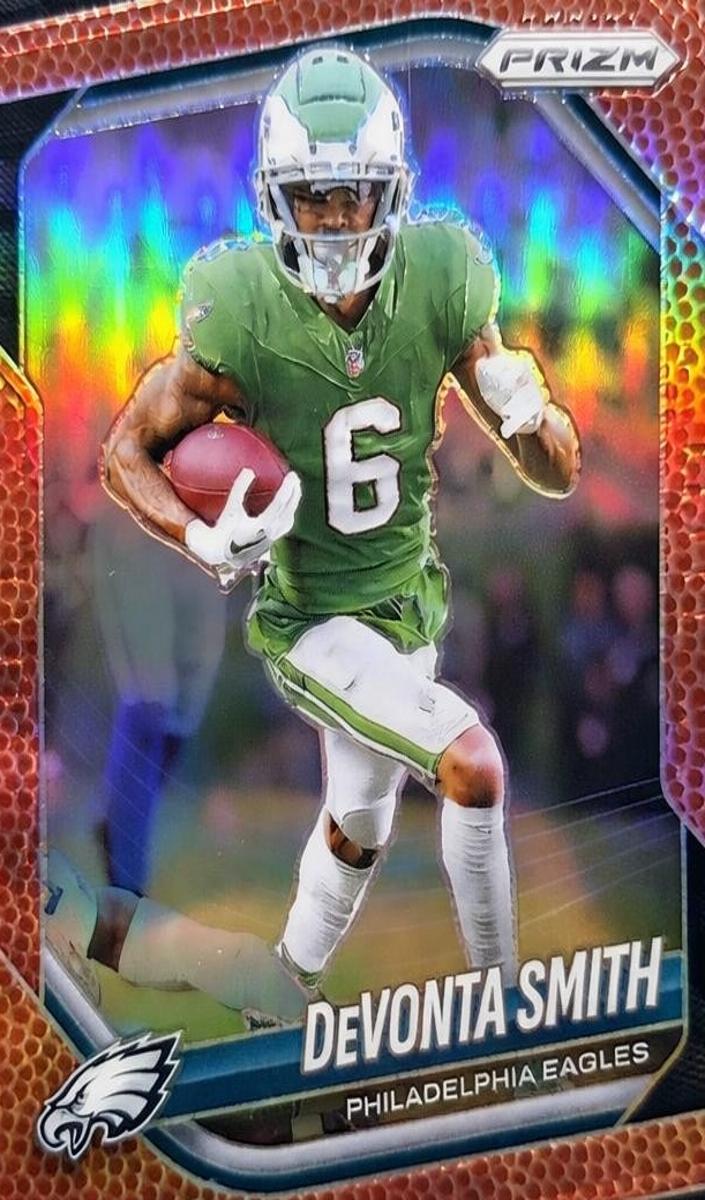 2025 Panini Prizm Football Pigskin DeVonta Smith #70