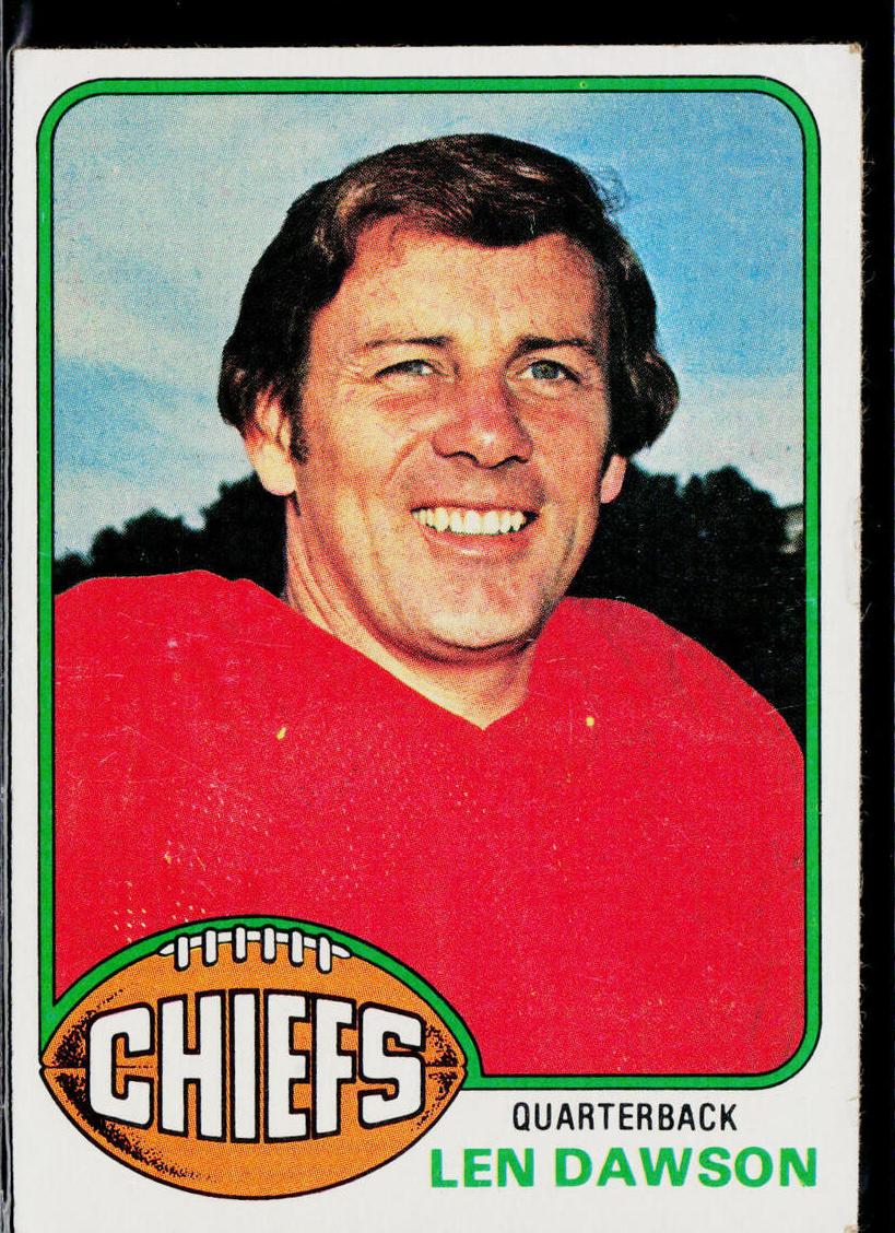 1976 Topps Football Len Dawson #308 PSA 8