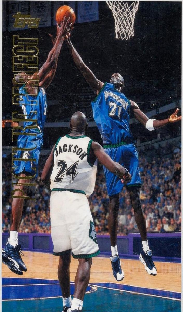 1999 Topps Basketball Kevin Garnett #PIC8