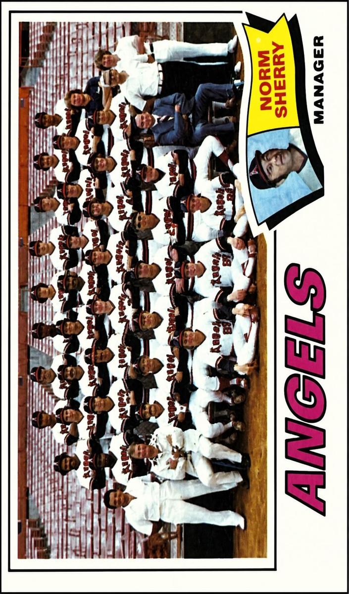 1977 Topps Baseball Angels Team #34 PSA 10