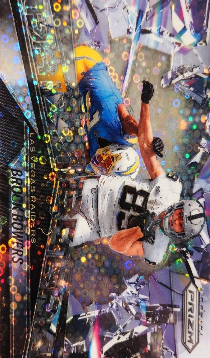 2025 Panini Prizm Football No Huddle Brock Bowers #4 CGC AUTH