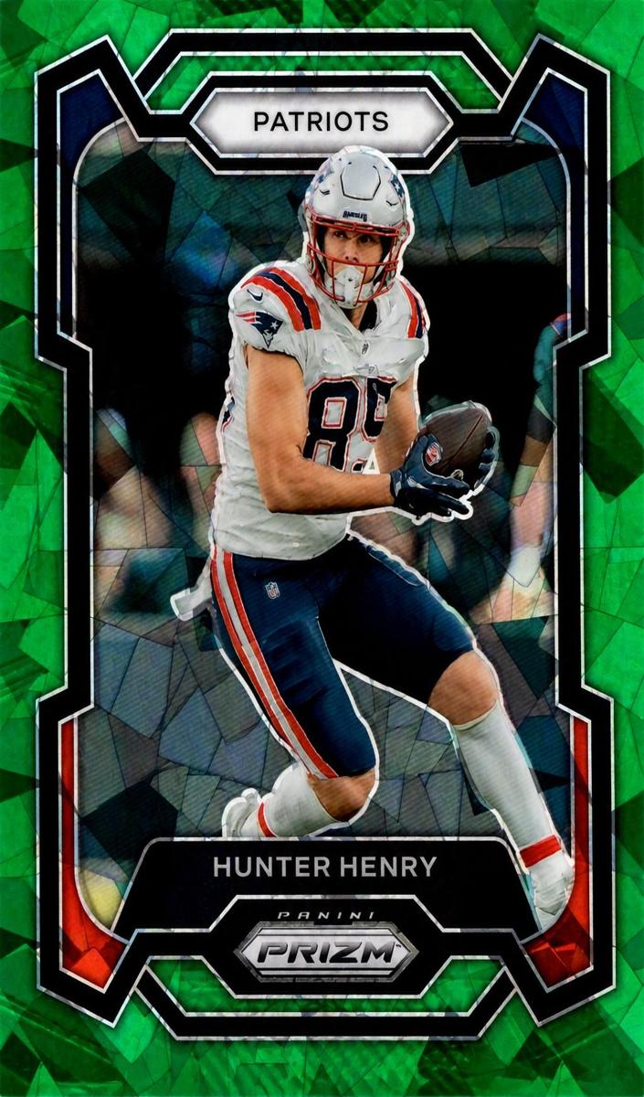 2023 Panini Prizm Football Green Ice Hunter Henry #201