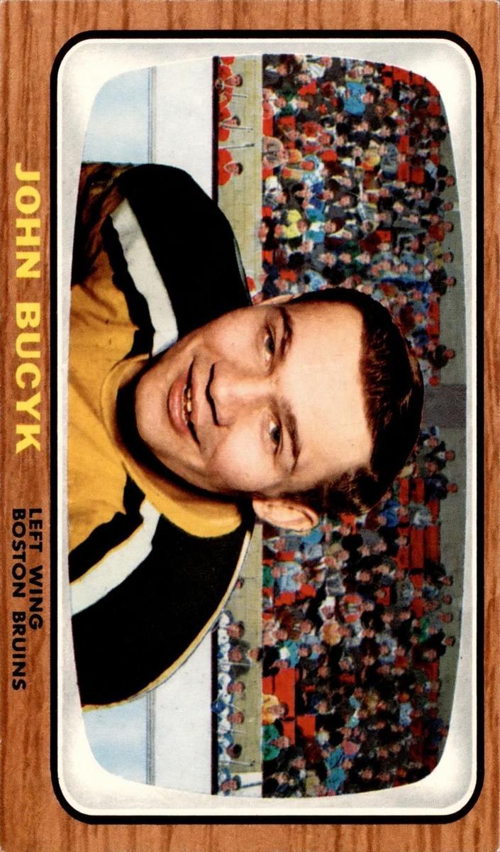 1966 Topps Hockey Johnny Bucyk #39 PSA 7