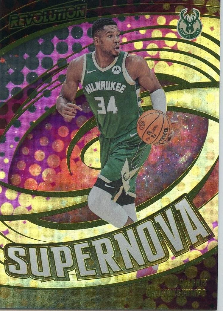 2023 Panini Revolution Basketball Giannis Antetokounmpo #3 PSA 10