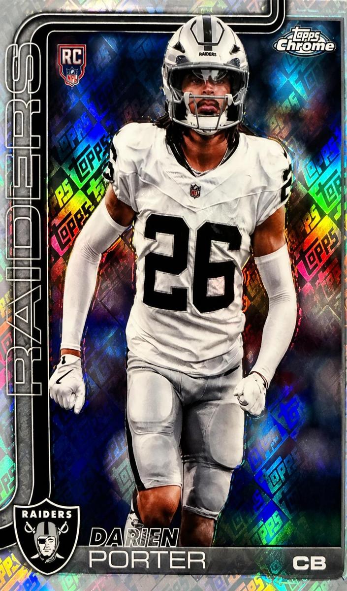 2025 Topps Chrome Football Topps Logo Refractor Darien Porter #367