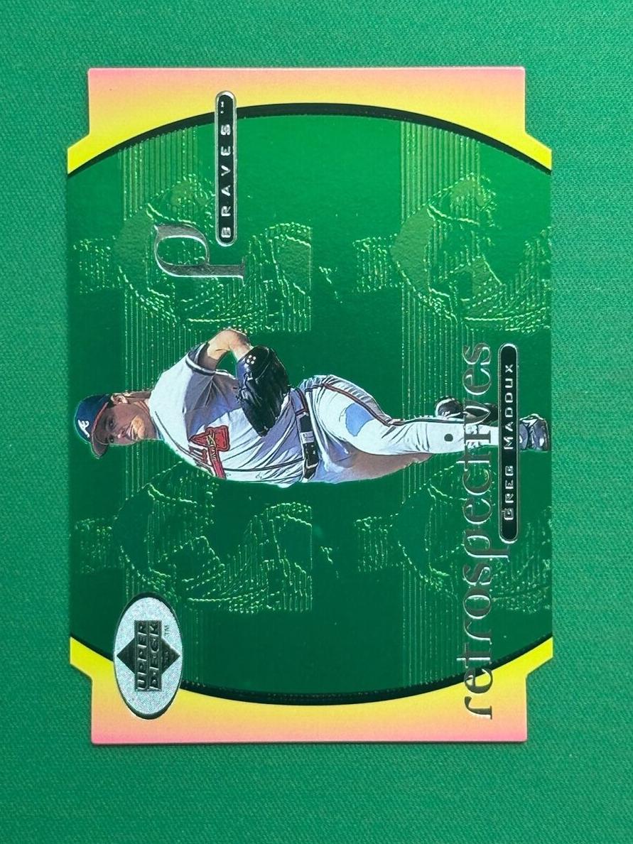 1998 Upper Deck Baseball Greg Maddux #12