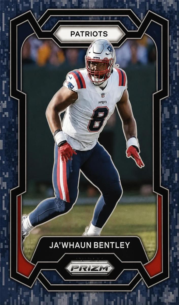 2023 Panini Prizm Football Navy Camo Ja'whaun Bentley #202