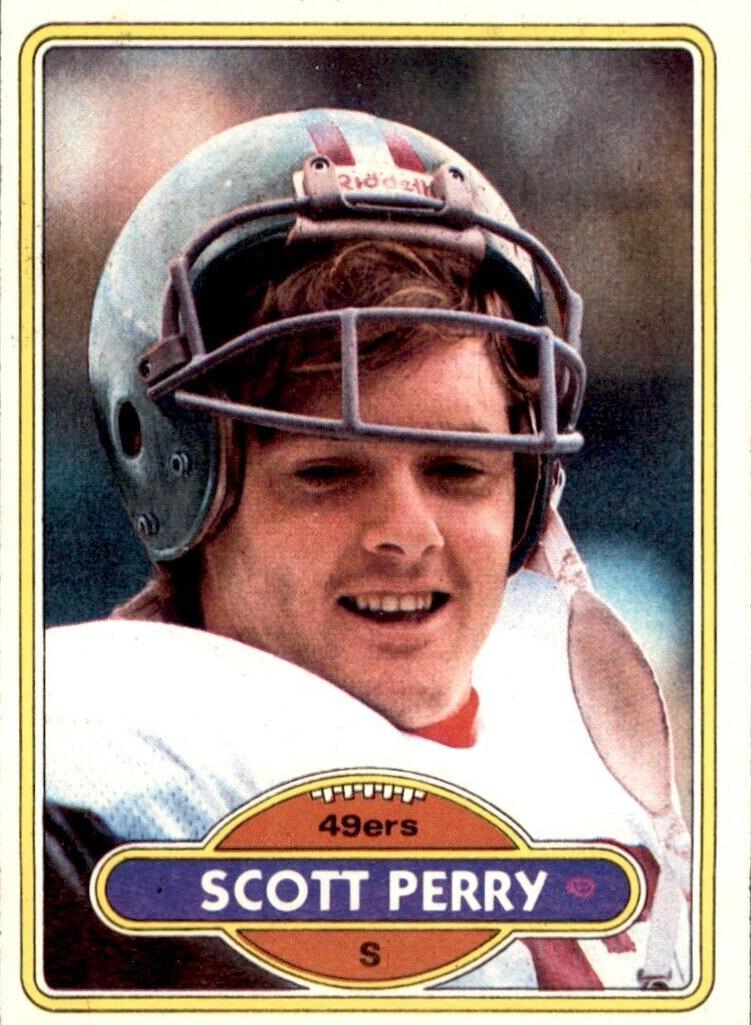 1980 Topps Football Scott Perry #54 PSA 9