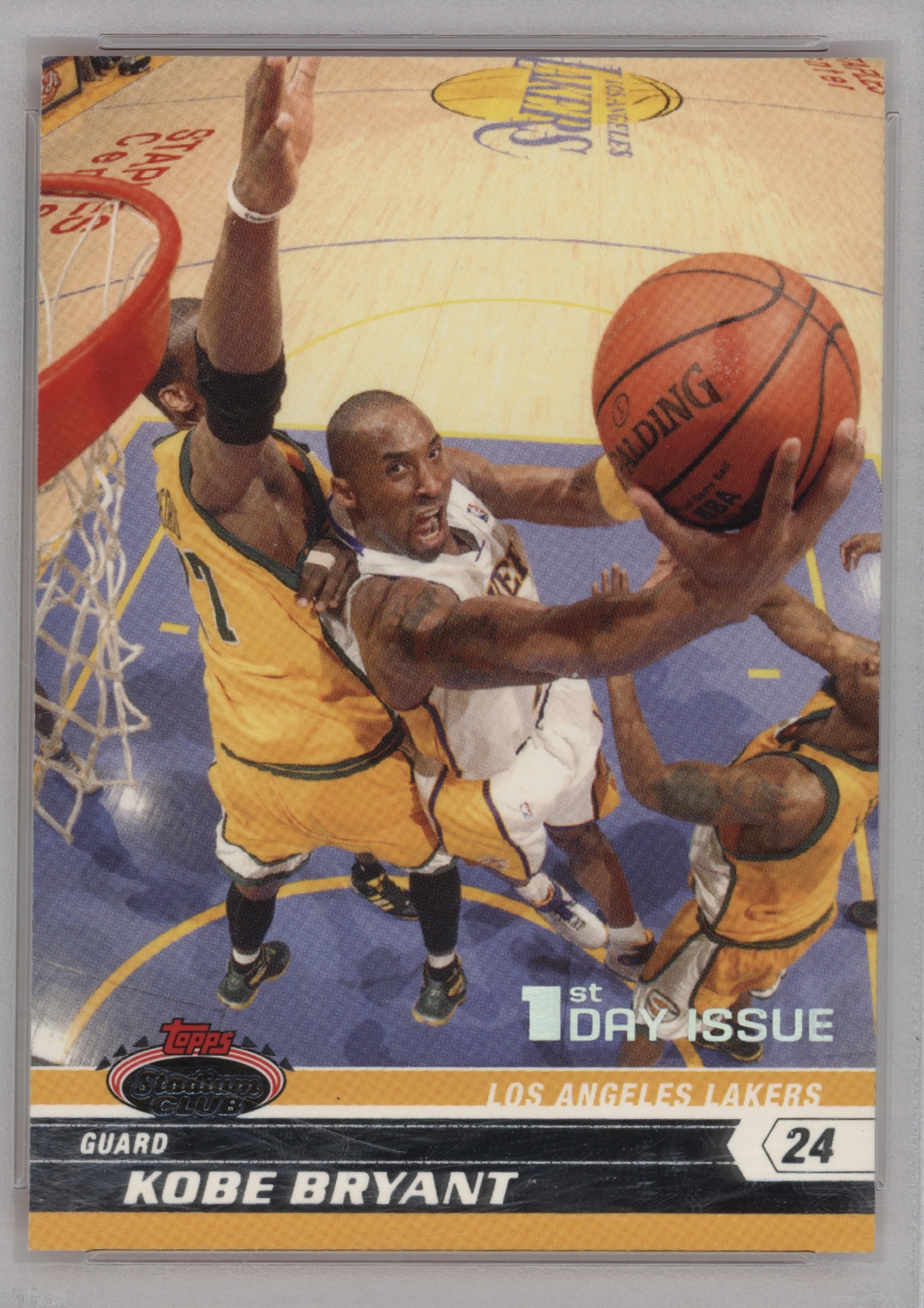 2007 Topps Stadium Club Basketball First Day Issue Kobe Bryant #24 PSA 8