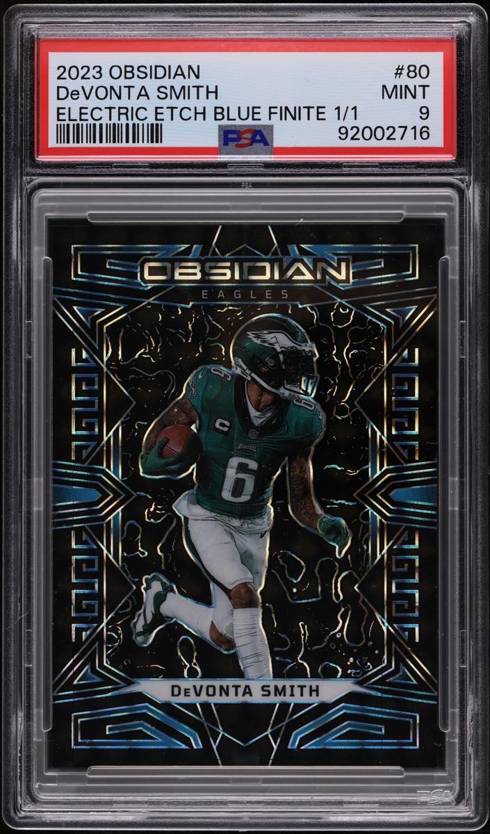 2023 Panini Obsidian Football Electric Etch Blue Finite DeVonta Smith #80 PSA 9