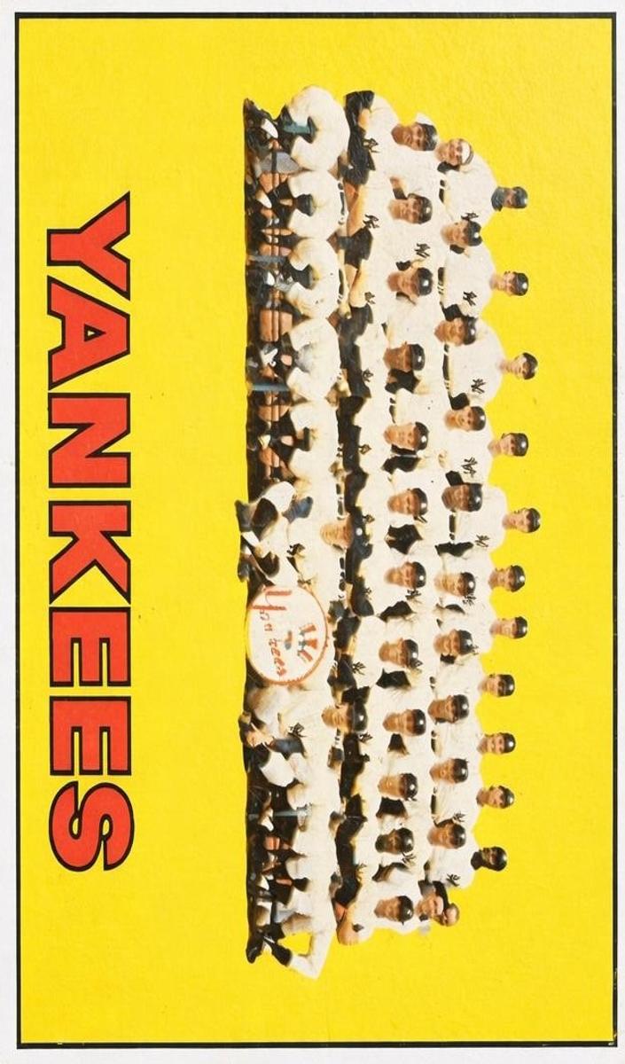 1967 Topps Baseball New York Yankees #131