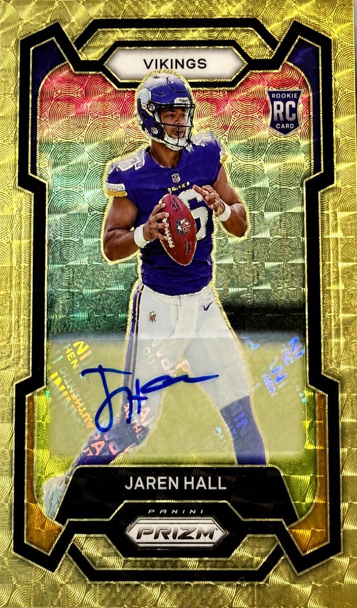 2023 Panini Prizm Football Gold Vinyl Jaren Hall #367