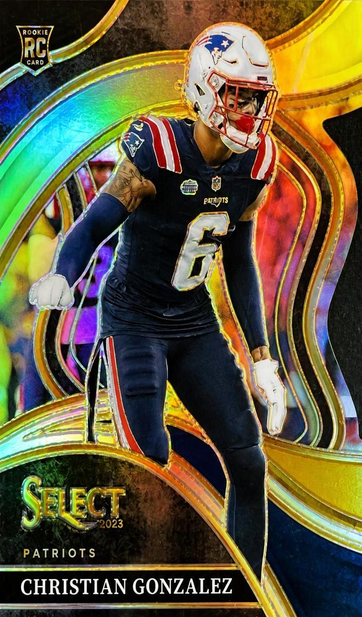2023 Panini Black Football Gold Christian Gonzalez #165