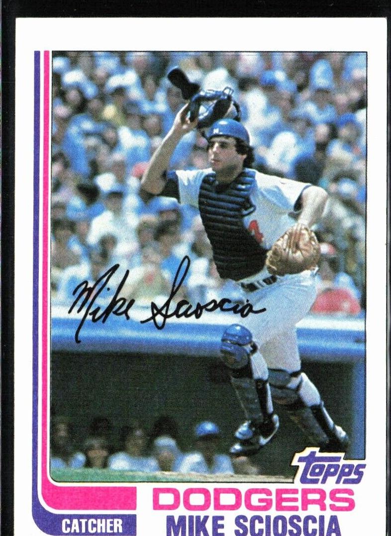 1982 Topps Baseball Mike Scioscia #642 PSA 9