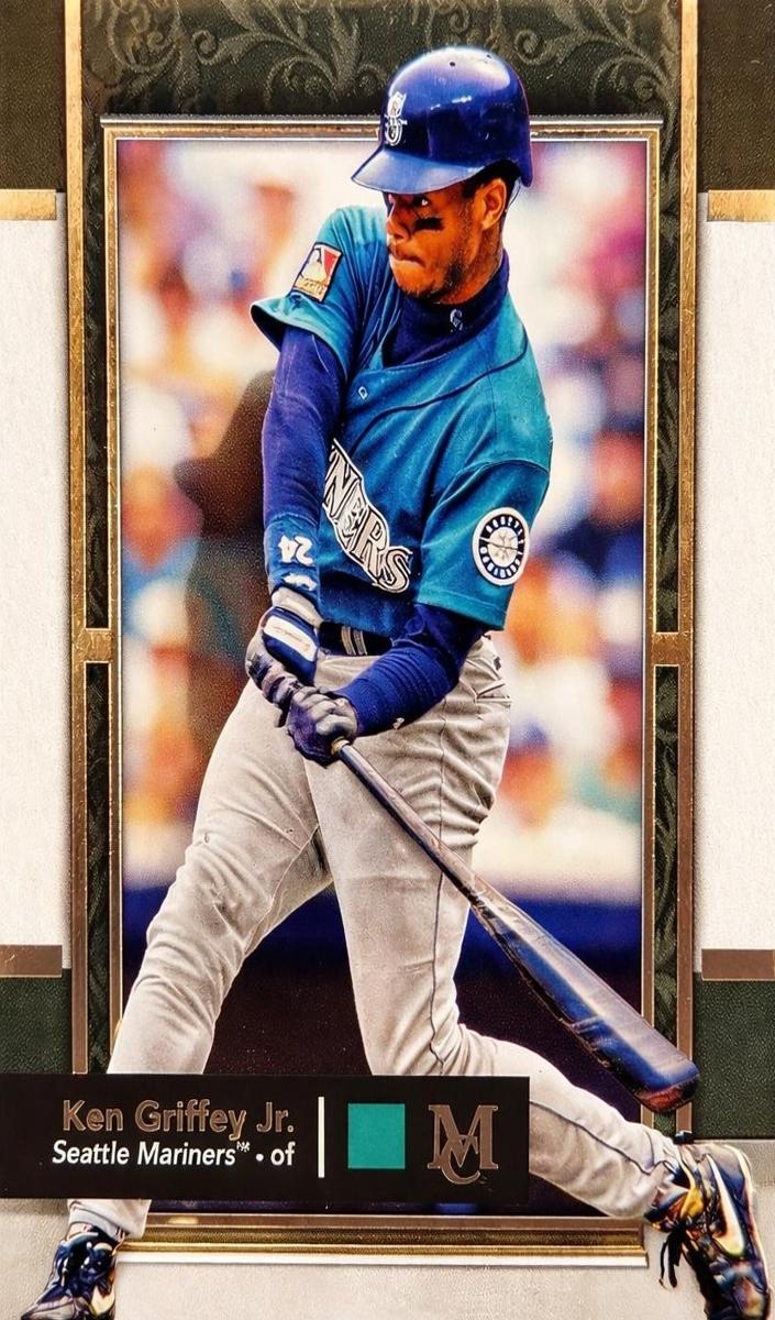 2024 Topps Museum Collection Baseball Ken Griffey Jr. #39 SGC 9.5