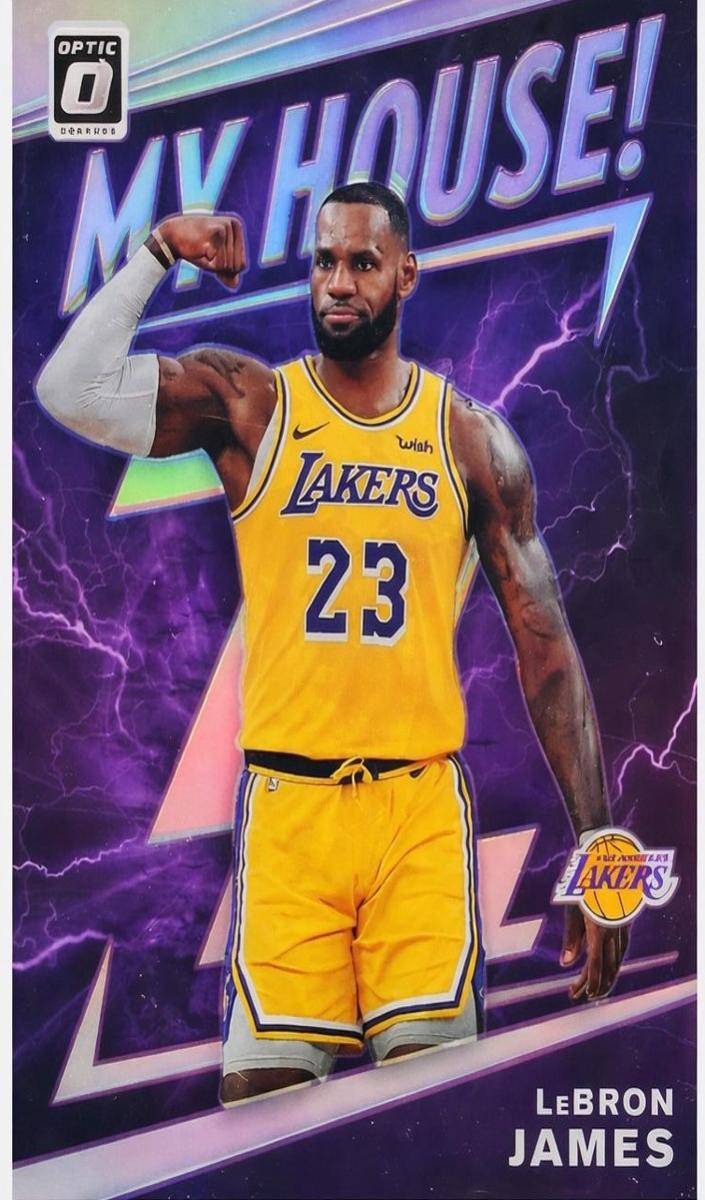 2019 Donruss Optic Basketball Holo LeBron James #13 PSA 9
