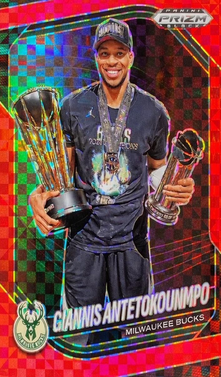 2024 Panini Prizm Black Basketball Red Power Giannis Antetokounmpo #159 PSA 8