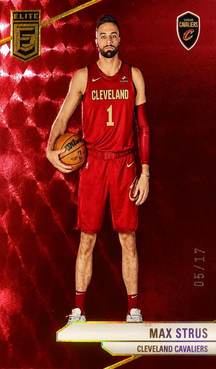 2023 Donruss Elite Basketball FOTL Pink Max Strus #32
