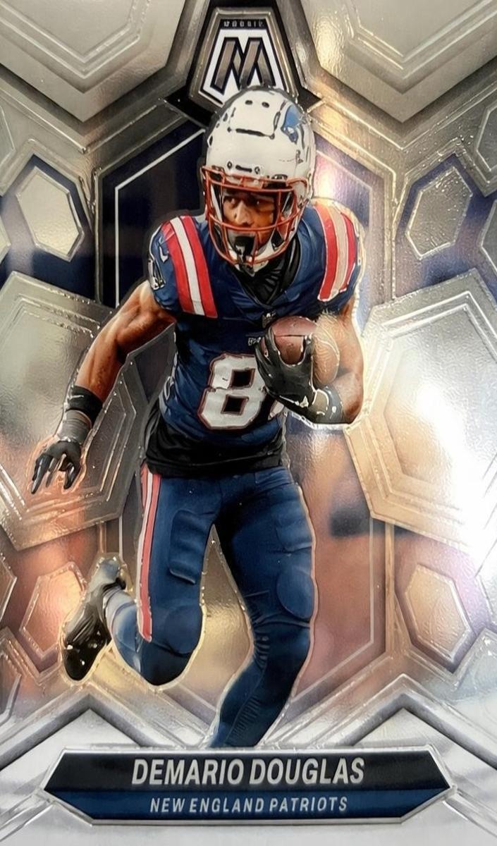 2024 Panini Mosaic Football Demario Douglas #151