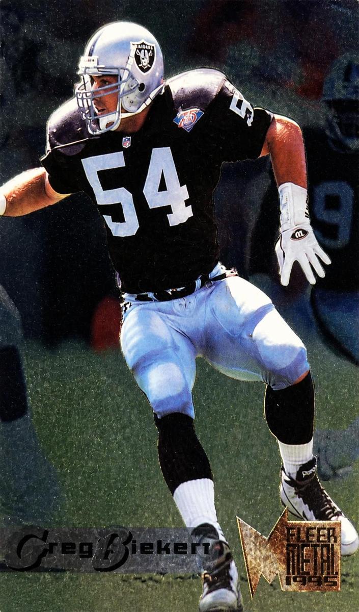 1995 Fleer Metal Football Greg Biekert #137
