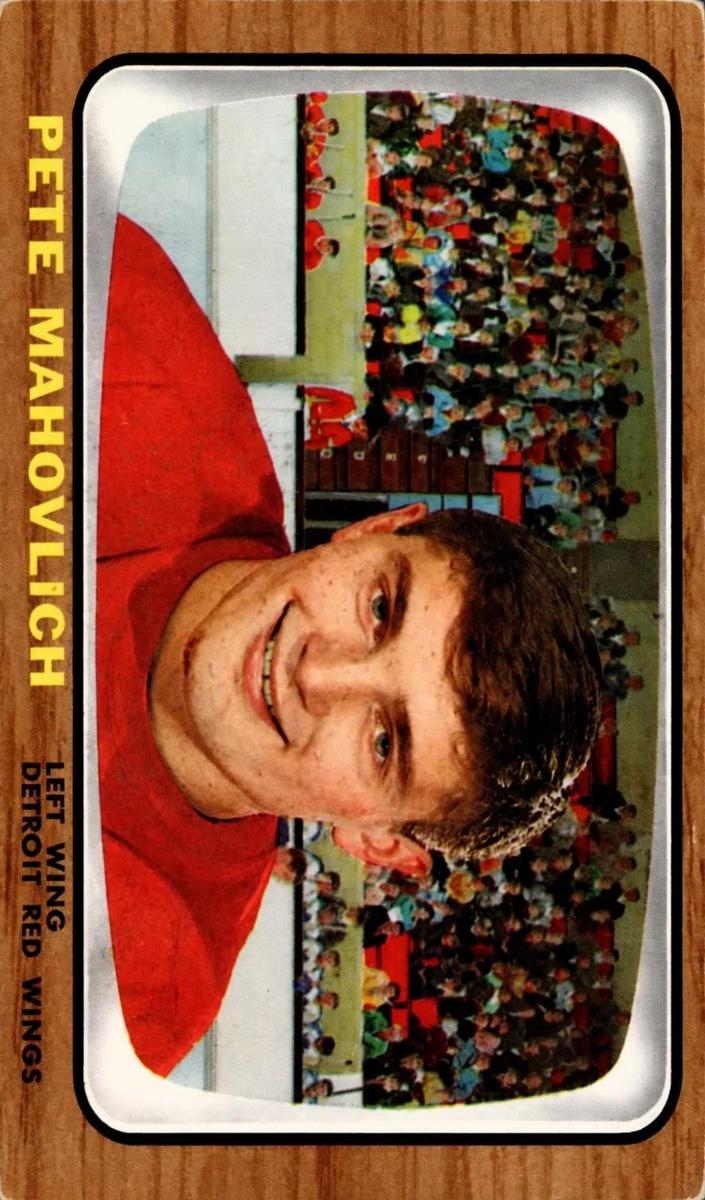 1966 Topps Hockey Peter Mahovlich #103 PSA 8