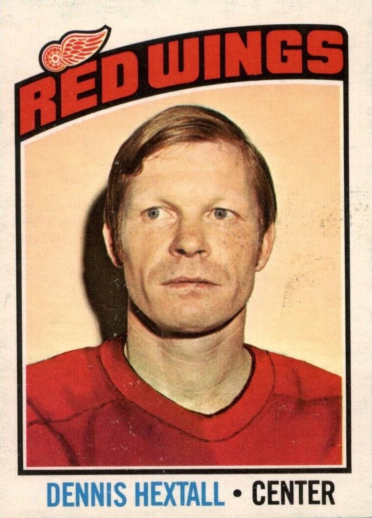 1976 O-Pee-Chee Hockey Dennis Hextall #32 PSA 8