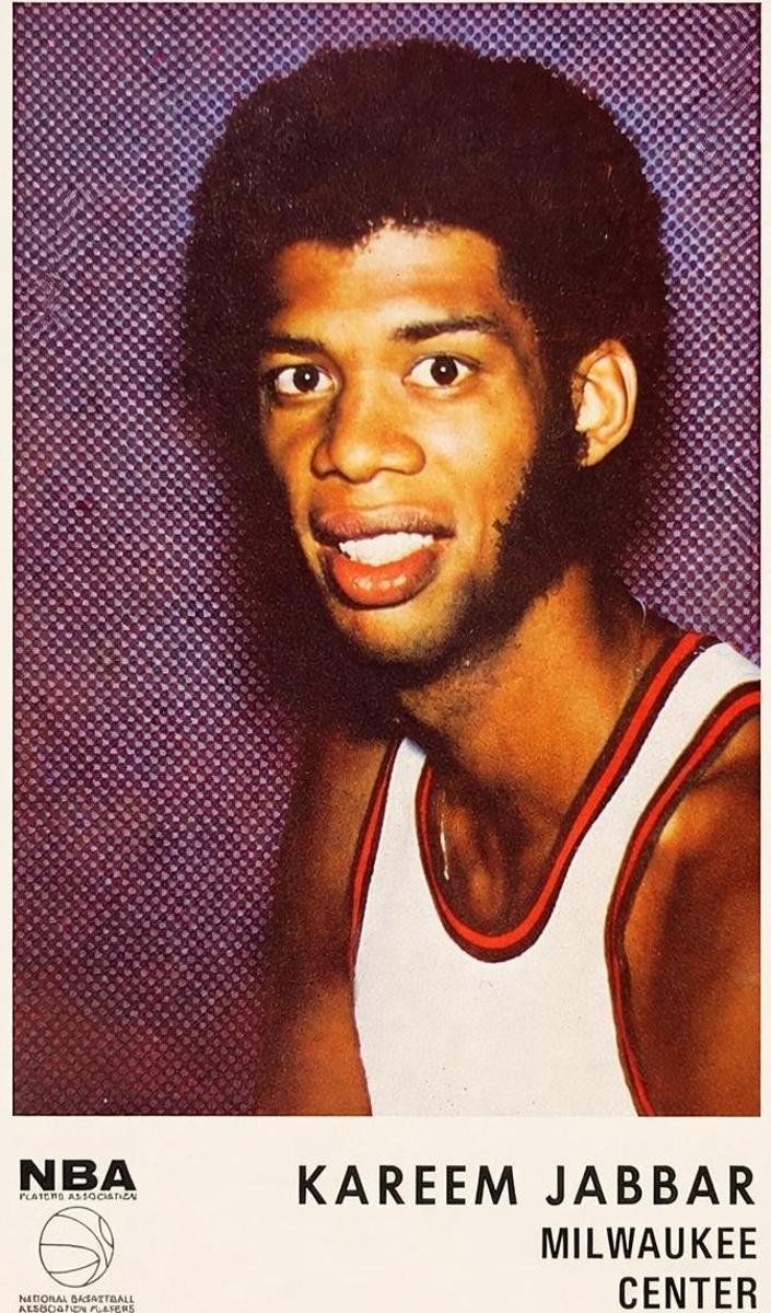 1972 Icee Bear Basketball Kareem Abdul-Jabbar #NNO PSA 8.5