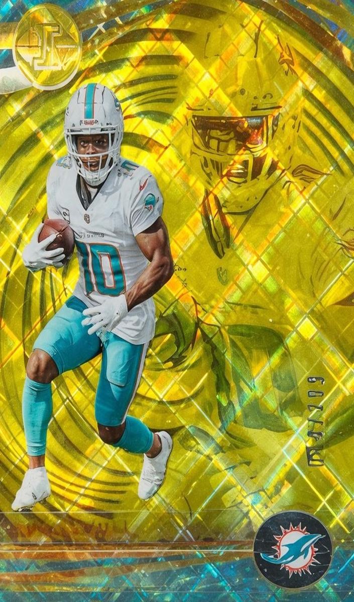2023 Panini Illusions Football Trophy Collection Yellow Diamond Tyreek Hill #70