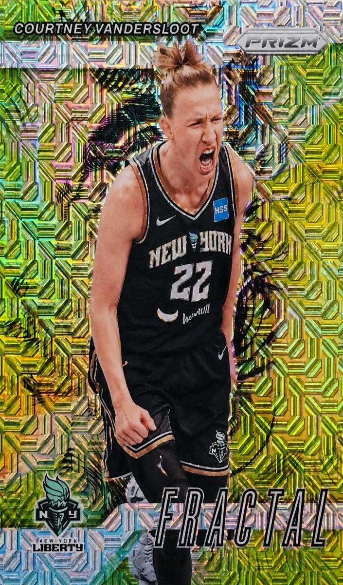 2024 Panini Prizm WNBA Basketball Mojo Courtney Vandersloot #8
