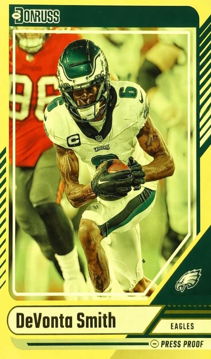 2024 Panini Donruss Football Press Proof Yellow DeVonta Smith #157