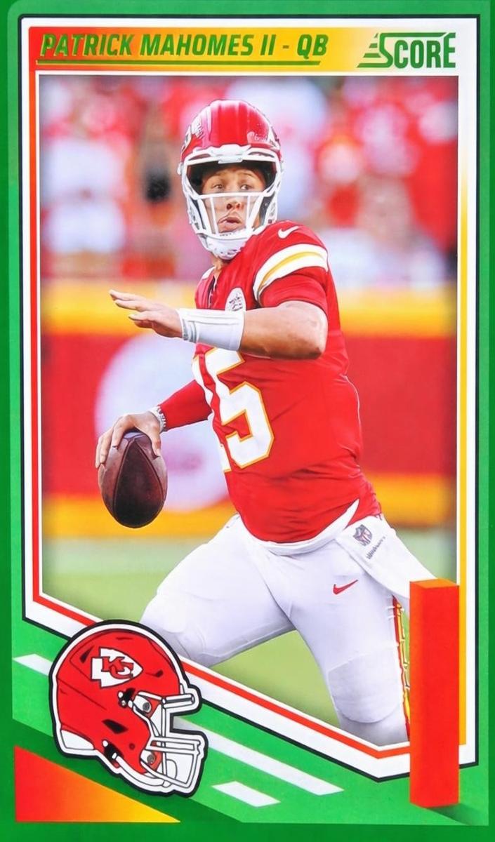 2025 Panini Score Football Green Patrick Mahomes II #100