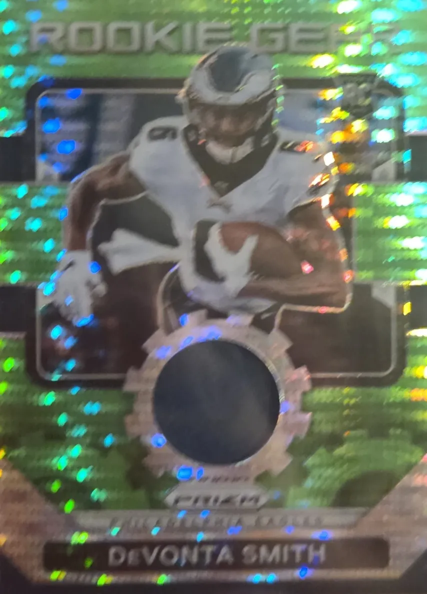 2021 Panini Prizm Football Neon Green Pulsar DeVonta Smith #RG-5 PSA 10