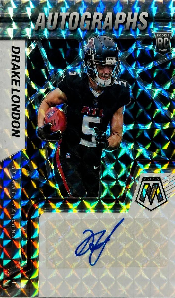 2022 Panini Mosaic Football Drake London #RAM-DL PSA 9