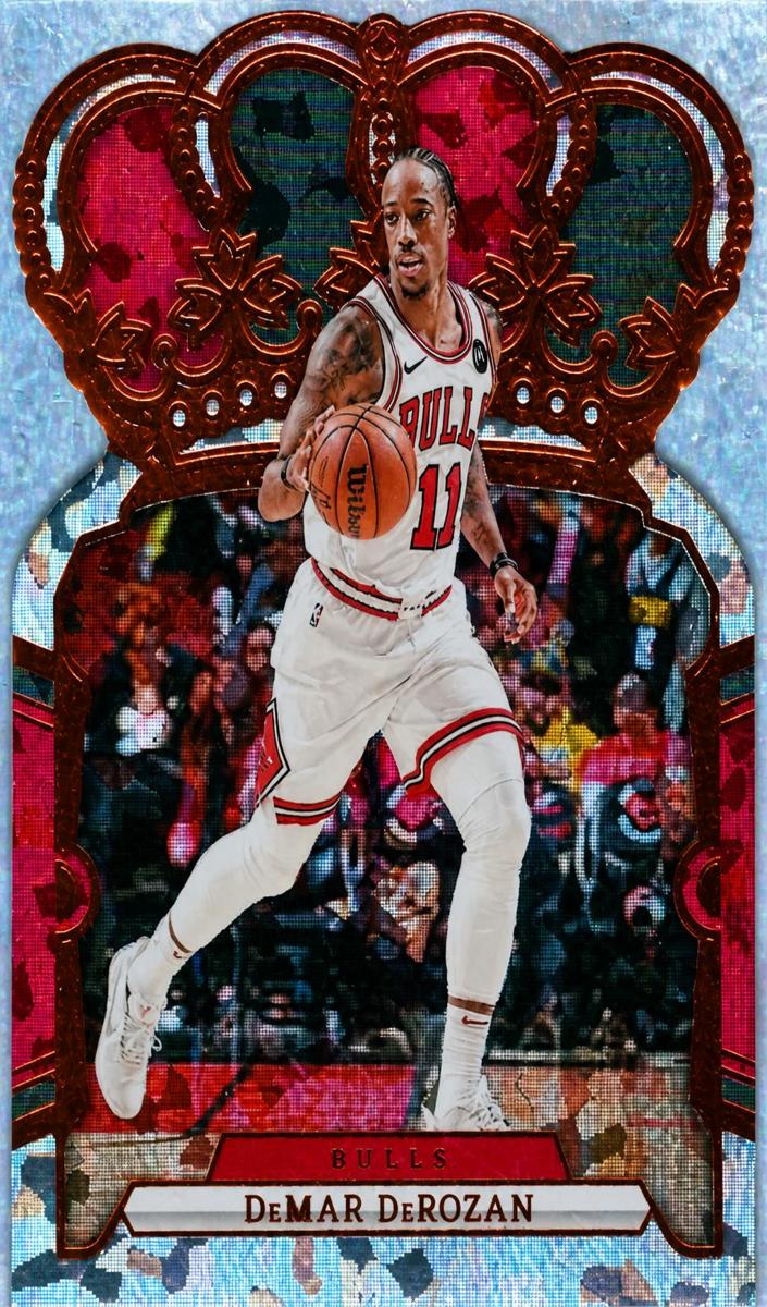 2023 Panini Crown Royale Basketball Crystal DeMar DeRozan #90
