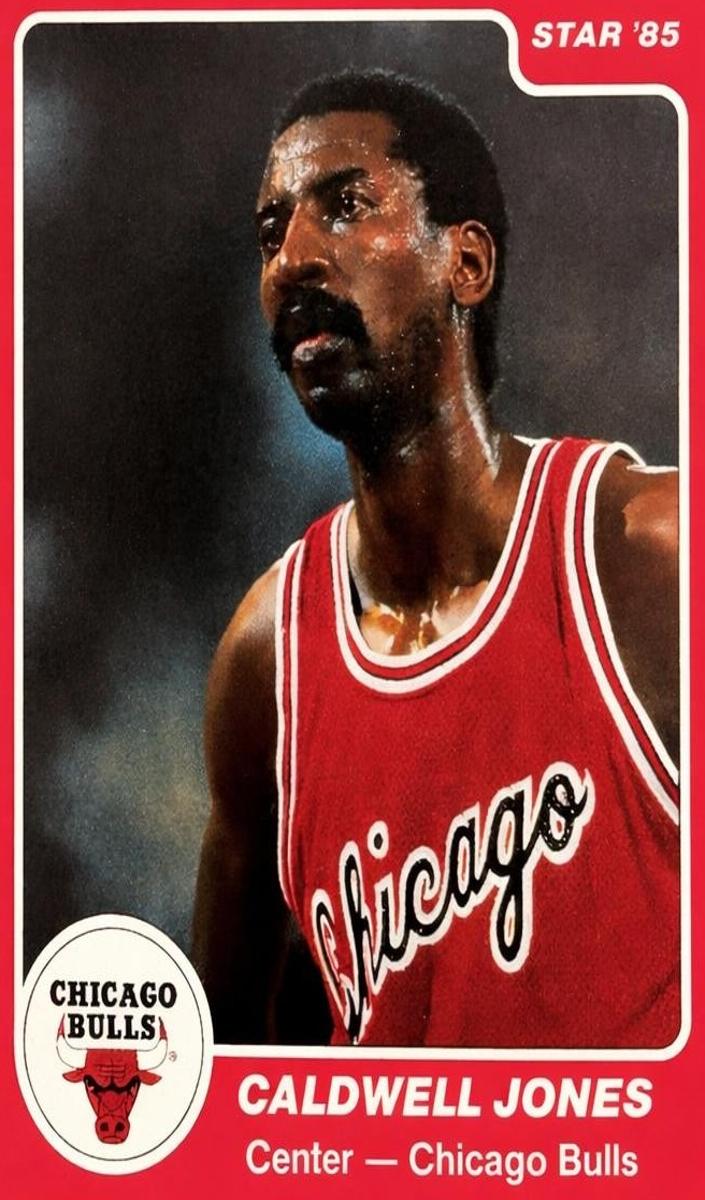 1984 Star Basketball Caldwell Jones #108 BGS 9