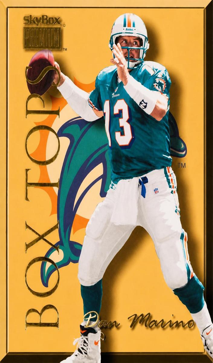 1999 Skybox Premium Football Dan Marino #7 BT SGC 9