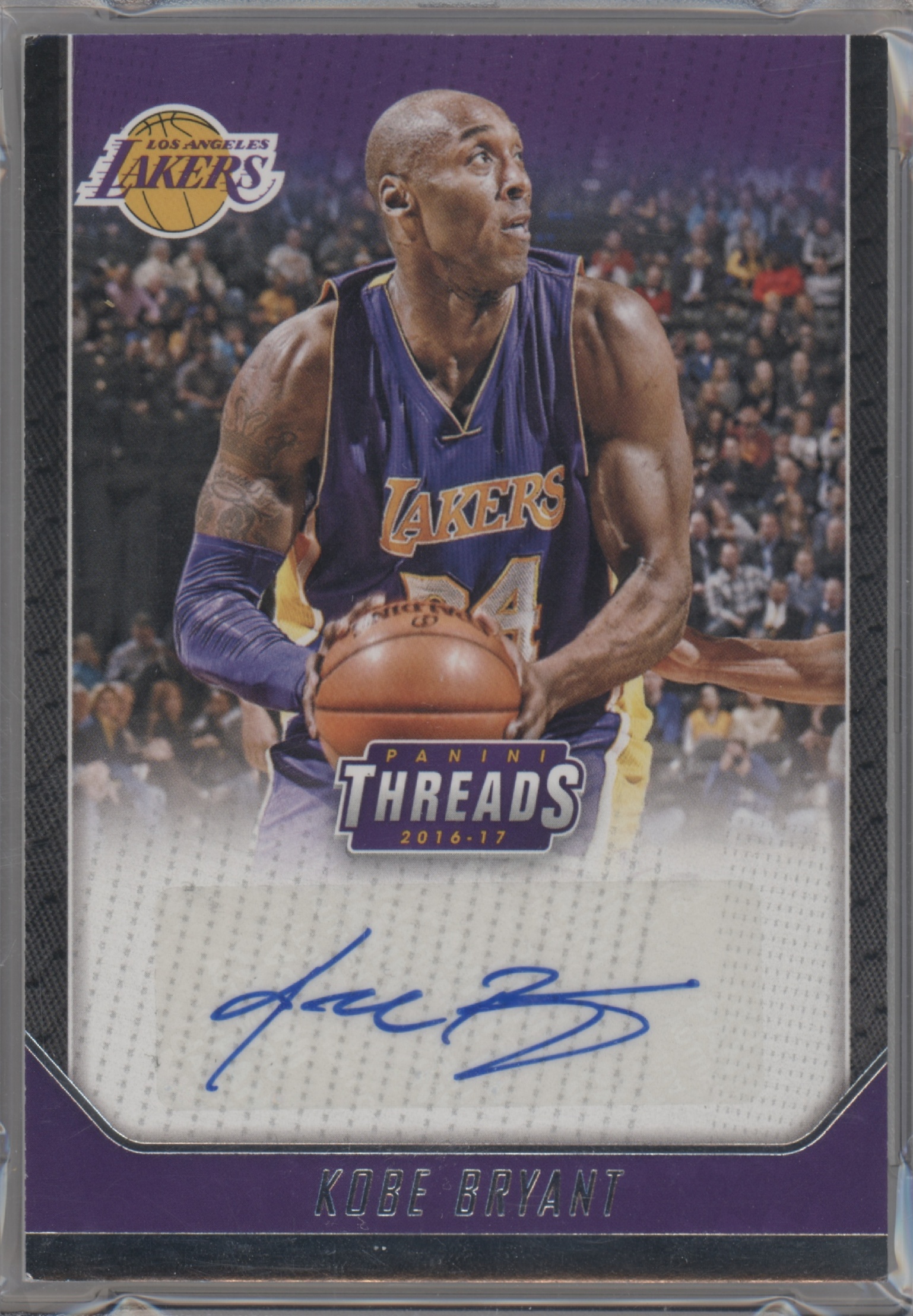 2016 Panini Threads Basketball Kobe Bryant #19 PSA 10
