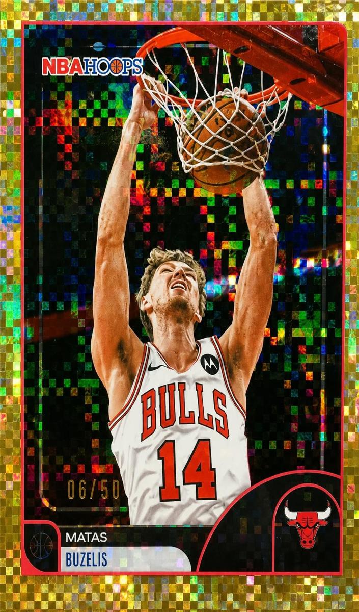 2025 Topps NBA Hoops Basketball Light Burst Gold Matas Buzelis #156